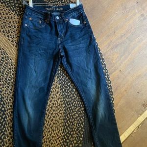 NWT. Mens Rue21 Skinny Jeans